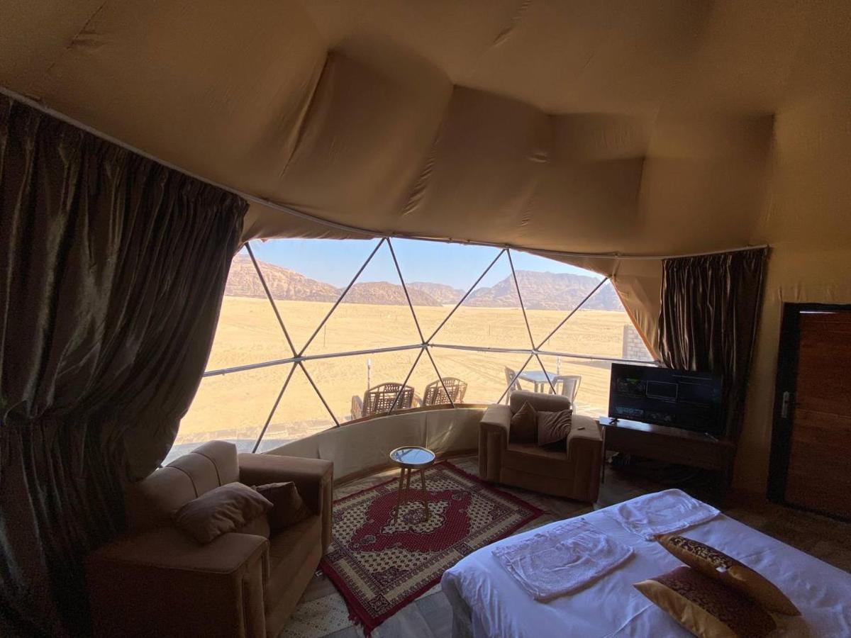 Rum Warm Bubble Camp Hotel Wadi Rum Eksteriør billede