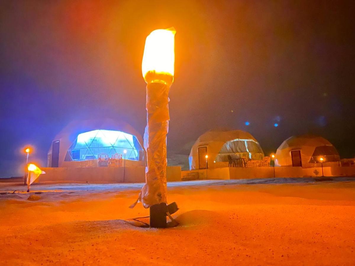 Rum Warm Bubble Camp Hotel Wadi Rum Eksteriør billede