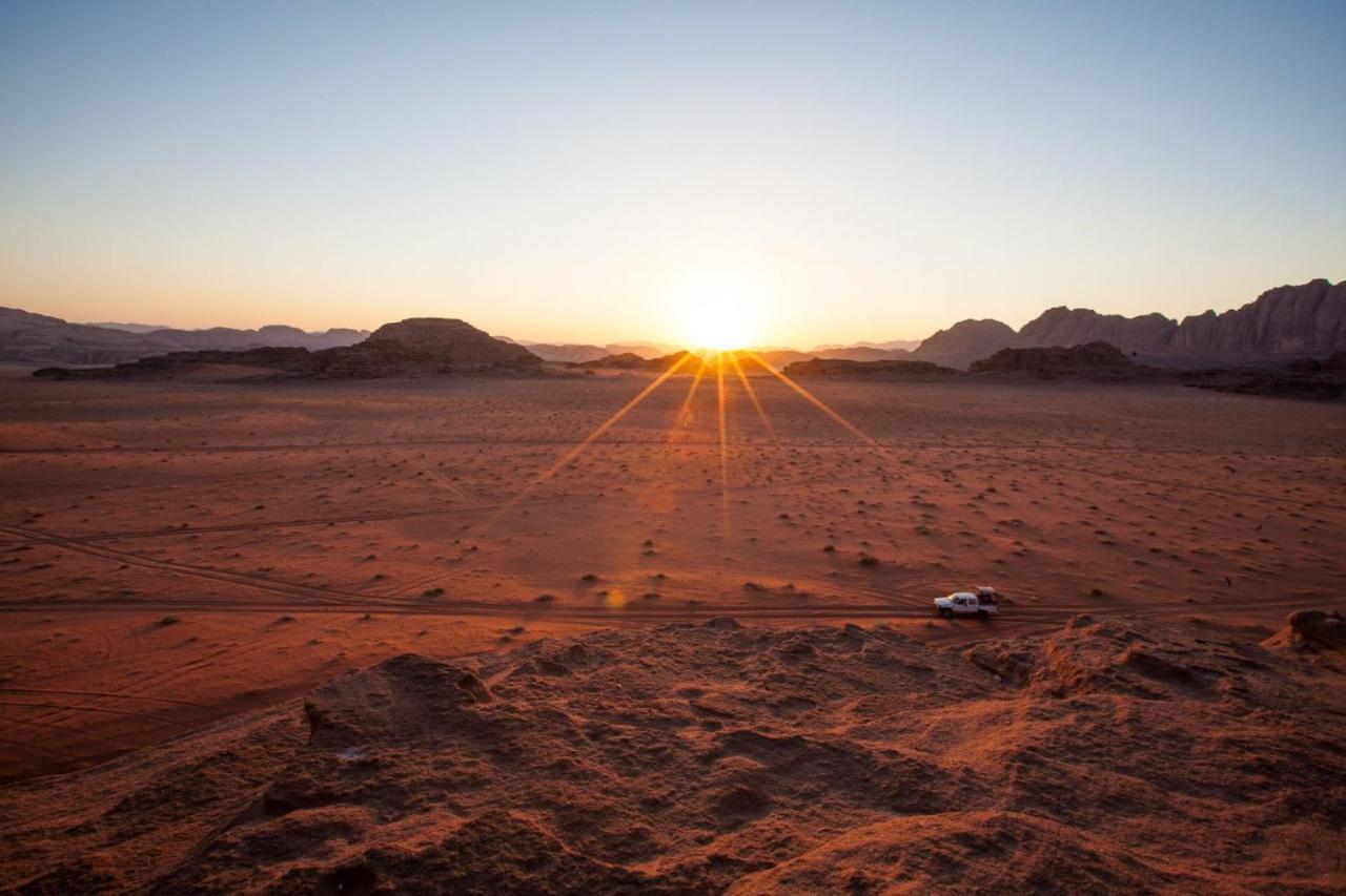 Rum Warm Bubble Camp Hotel Wadi Rum Eksteriør billede