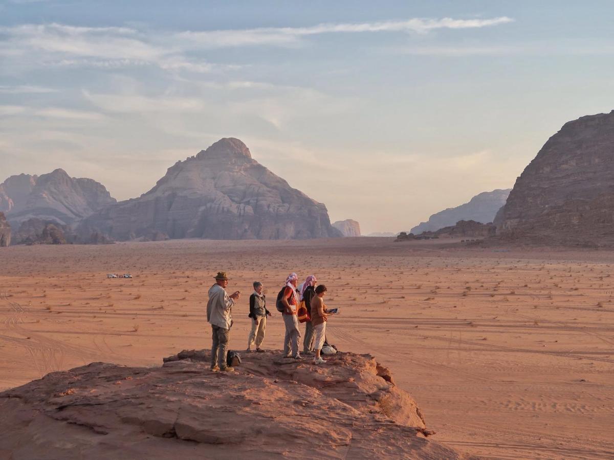 Rum Warm Bubble Camp Hotel Wadi Rum Eksteriør billede